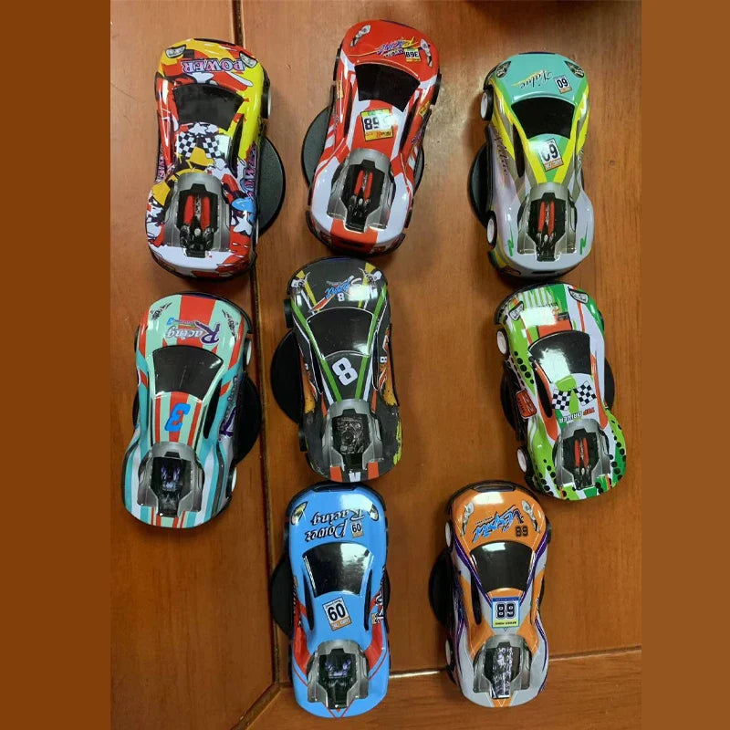 Dekoracja obrotowa na desce rozdzielczej samochodu